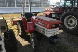 Trattore Kubota B 1400 con Fresa 34 cavalli