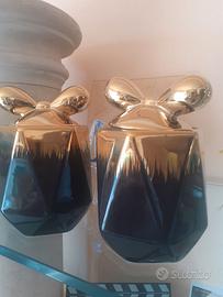 Barattoli in porcellana nero e oro