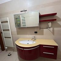 Mobile bagno con specchiera