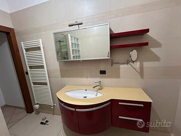Mobile bagno con specchiera