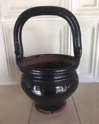 Vaso portafiori in terracotta