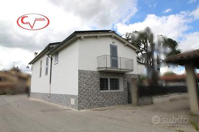 Appartamento di 90 m² con 3 locali a Montevarchi