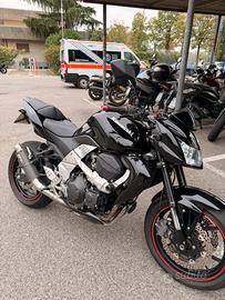 Kawasaki z750  2010
