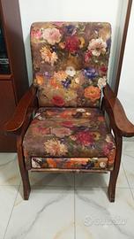 Set  poltrone e divano vintage in legno massello