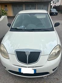 Lancia Ypsilon ecochic GPL 2007