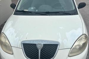 Lancia Ypsilon ecochic GPL 2007