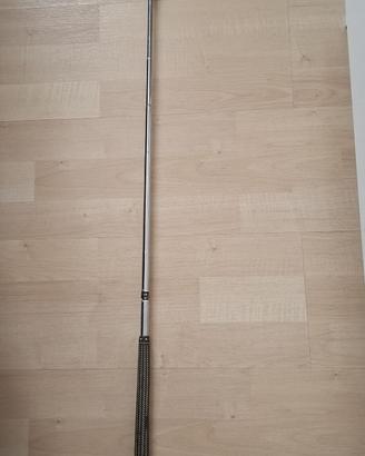 Mazza da golf in metallo con grip.  - Shaft in met