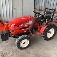 Trattore 4x4 Yanmar ke-160 anno 2012