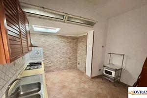 PALLAVICINO: PIANO RIALZATO CON CHIOSTRINA