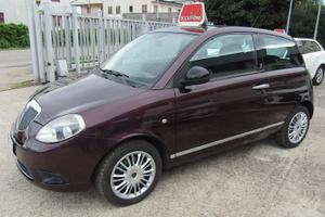 Lancia Ypsilon 1.3 MJT 75 CV Platino