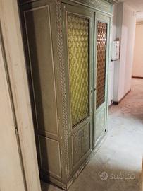 armadio antico da restaurare 
