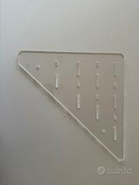 Mensola angolare in acrilico per vetrina ikea