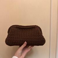 Pochette lavorata a mano