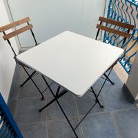 Tavolino con sedie Ikea per bar o giardino