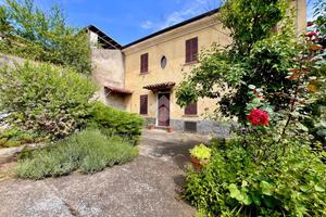 CASA SEMINDIPENDENTE A COSSOMBRATO