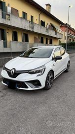 Clio RS Line full hybrid 145cv