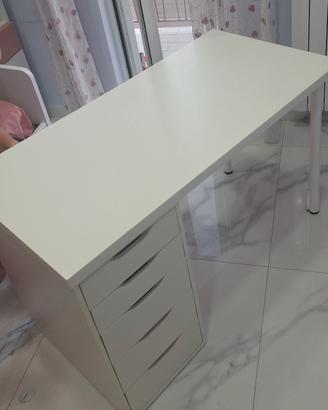 scrivania ikea