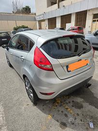 Ford Fiesta Titanium anno 2009 1.2 Benzina è GPL 