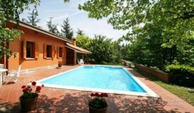 Villa di 421 m² con più di 5 locali e box auto dop