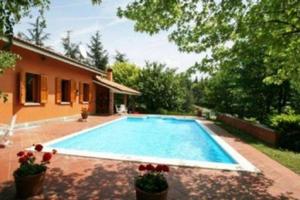 Villa di 421 m² con più di 5 locali e box auto dop