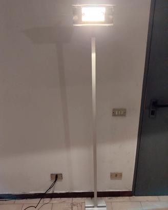 Lampada da terra 