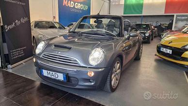 MINI John Cooper Works Cabrio JOHN COOPER WORKS