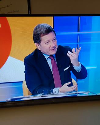 TV 32 POLLICI