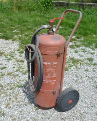 Estintore Carellato da 50 Kg. ( Polvere.)