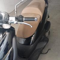 Scooter Beverly 250 ie