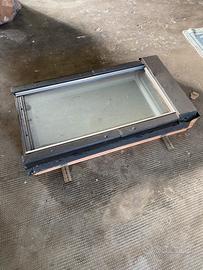 Finestra basculante VELUX da sottotetto