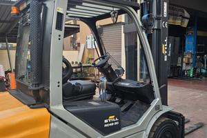 Carrello elevatore STILL portata 3000kg Still