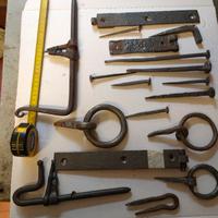 chiodi e ferri vecchi