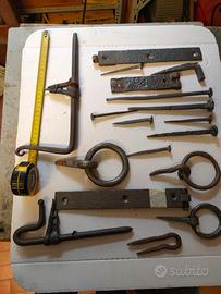 chiodi e ferri vecchi