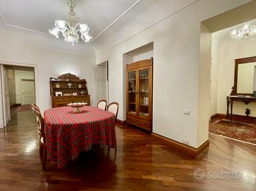 Residenza d'epoca nei pressi di piazza Duomo