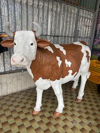 Statue mucca in vetroresina