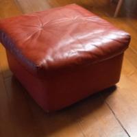 Pouf rosso. 