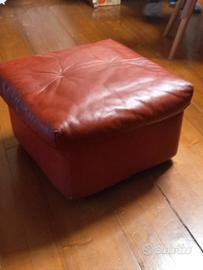 Pouf rosso. 