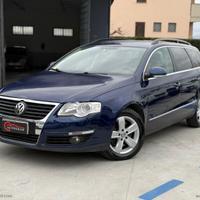 VOLKSWAGEN Passat 2.0 TDI DPF Var. Highline