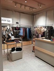 arredamento negozio completo