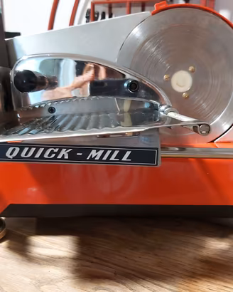 Affettatrice quick mill vintage anni 60 (arancione
