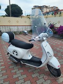 Vespa 150 LX