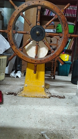 Raro Timone Antico in Legno e Ghisa - Oltre 150 An