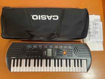 Electronic keyboard CASIO Sa-76 con custodia