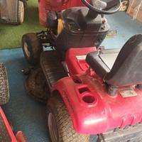 Trattorino tagliaerba Mountfield