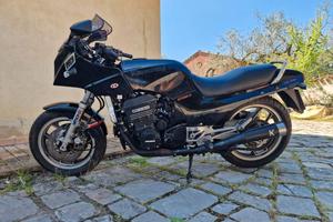 Kawasaki GPZ 900 - 1984- Top Gun- PERMUTA