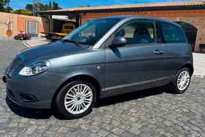 Lancia Ypsilon 1.2 8v New Oro 69cv OK NEOP.
