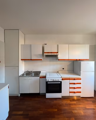 Cucina lineare completa di elettrodomestici 360 Cm