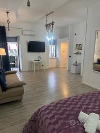 Pozzuoli Monolocale arredato con balconcino