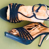 Sandalo nero liu jo tacco a spillo