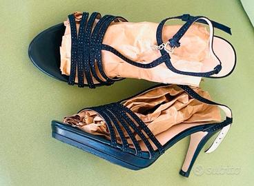 Sandalo nero liu jo tacco a spillo